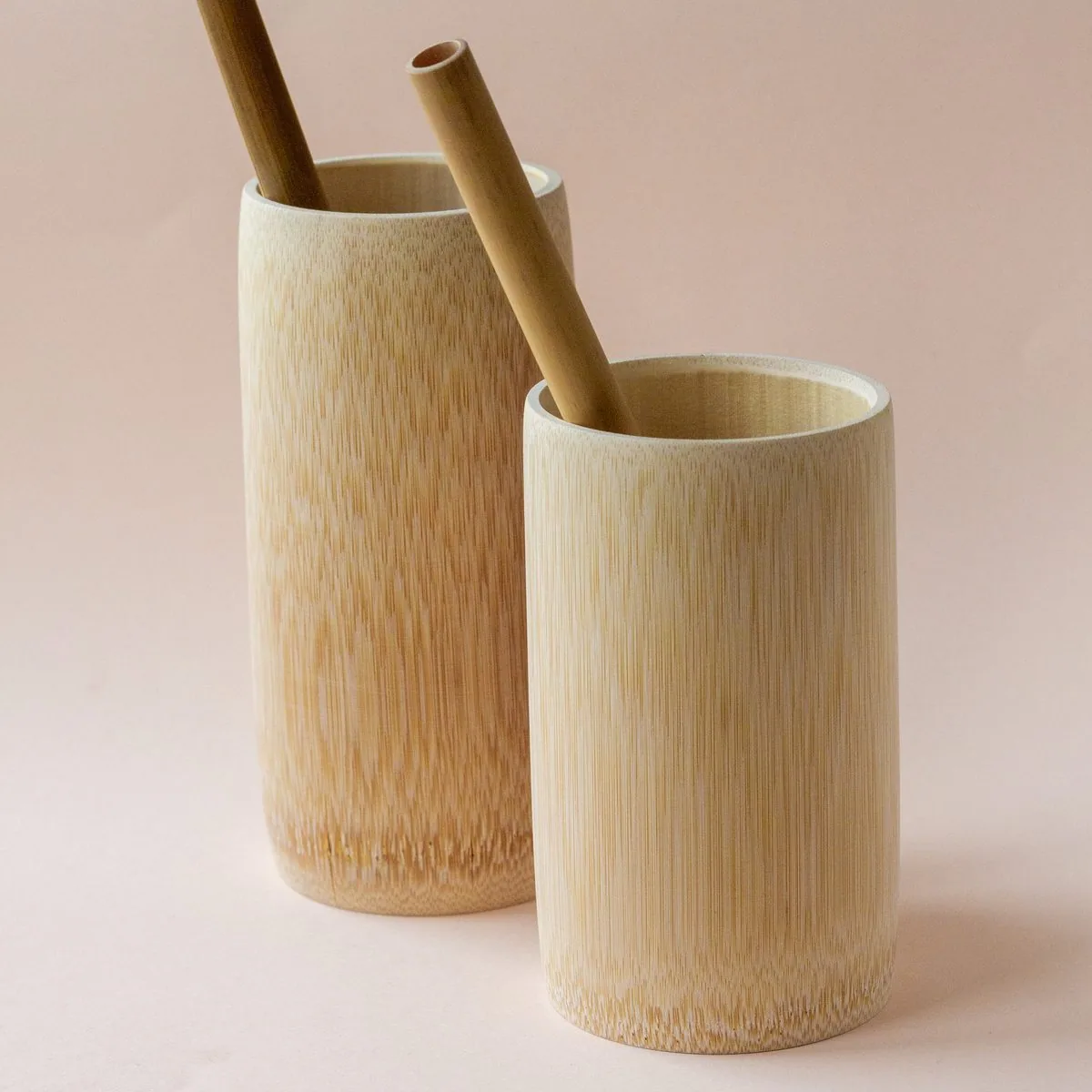 Bambu bardak, pipetli detay ürün fotoğrafı